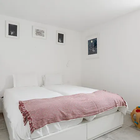 Dom wakacyjny 2br Townhouse With Pool In By Host For Us Colares